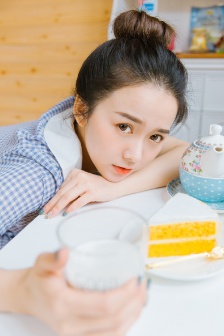 代罪囚妃手机